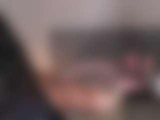 Live cam show with Angie Will - Sucking on Camsoda