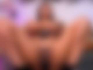 Live cam show with louisenails - Culo on Milfs Live
