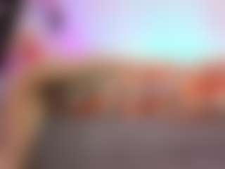 louisenails's Live Sex Cam Show