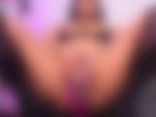 Live cam show with louisenails - Joi on Chatstar