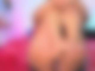 louisenails's Live Sex Cam Show