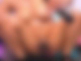 louisenails's Live Sex Cam Show