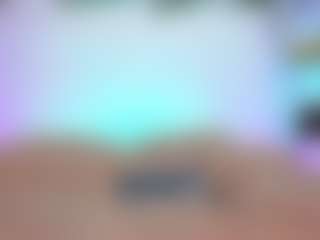Live cam show with louisenails - Small Tits Mature on hrnylive.com