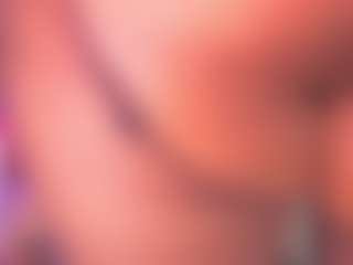 louisenails's Live Sex Cam Show