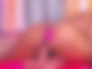 louisenails's Live Sex Cam Show
