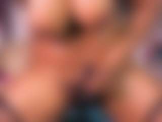 louisenails's Live Sex Cam Show