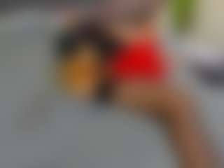 VeraWatts MILF webcam performer live streaming