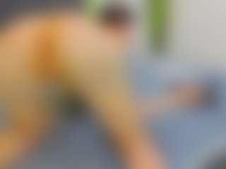 Live cam show with VeraWatts - Skinny on Fling VIP Chat