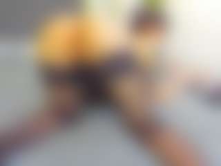 Live cam show with VeraWatts - Fetish Brown Hair on TastyBlacksLive