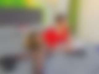 Live cam show with VeraWatts - Brown Hair MILF on Chatstar