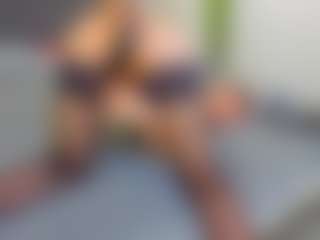 VeraWatts's Live Sex Cam Show