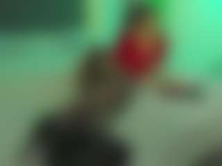 VeraWatts MILF webcam performer live streaming