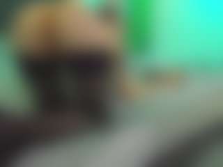 VeraWatts MILF webcam performer live streaming
