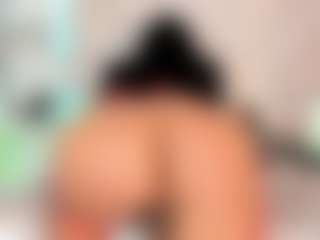 Live cam show with Daniela angelina - Big Balls on Camsoda