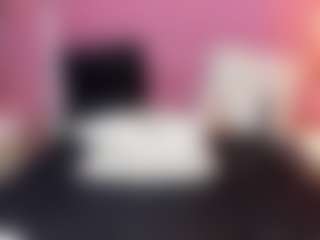 Live cam show with Daniela angelina - Average on Camming Site