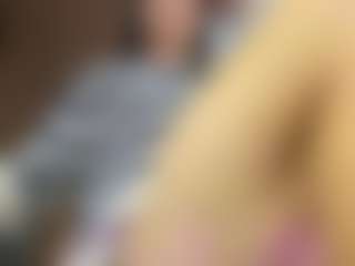 Lovelymia18's Live Sex Cam Show