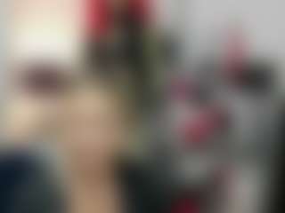Live cam show with luxCrystal - Granny on Camsoda