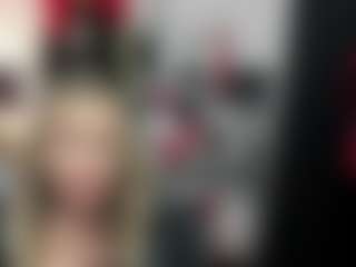 Live cam show with luxCrystal - Domina on infinitiblacc.com
