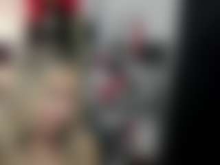 Live cam show with luxCrystal - Mature on Mixed Magazine Live