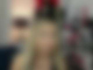 Live cam show with luxCrystal - Granny Blonde Hair on studioflirtlive.com