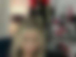Live cam show with luxCrystal - Domina on StripNow