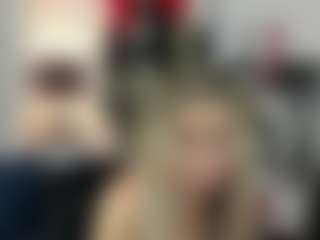 Live cam show with luxCrystal - Granny MILF on Milfs Live