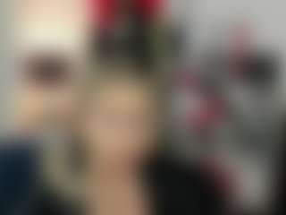 Live cam show with luxCrystal - Old on Hubzter Live