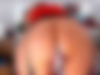 Live cam show with KarlaHartley - Lovense on liverealitysex.com