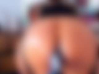 Live cam show with KarlaHartley - Granny Blonde Hair on Camsoda