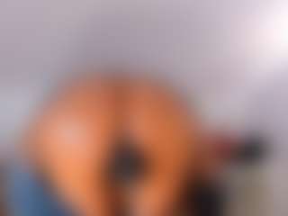 Live cam show with KarlaHartley - Granny on camtv