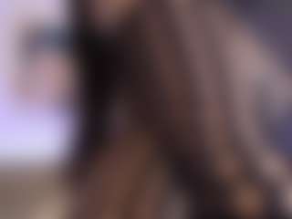 Live cam show with mia_saenz3 - Petite on UwU Esports