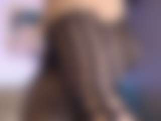 Live cam show with mia_saenz3 - Playdildo on friskycurves.com