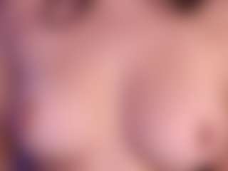 Live cam show with BonnieMayer - Thick on Camsoda