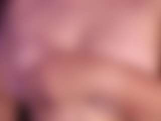 Live-Cam-Show mit BonnieMayer - Fingerass auf Camsoda