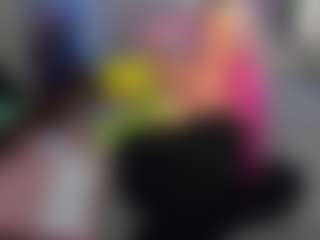 Live cam show with Emma Gray - Gamer Blonde Hair on Camsoda