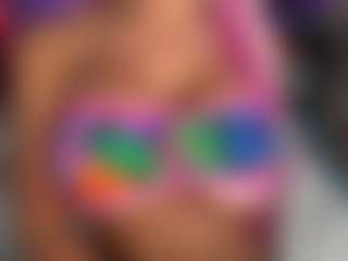 Live cam show with Emma Gray - Gamer Blonde Hair on Camsoda
