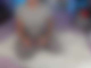 Live cam show with Emma Gray - Cosplay MILF on CSO-WL