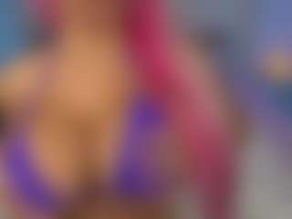 Live cam show with Emma Gray - Gamer Curvy on testsause.com