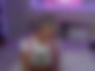 Live cam show with Emma Gray - Cosplay Big Tits on live.xbliss.ai