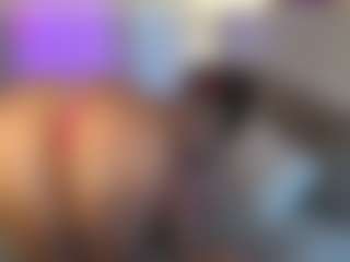 Live-camshow met Emma Gray - Gamer Curvy op Camsoda