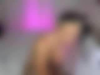 Live cam show with Emma Gray - Big Nipples on sexylive.show