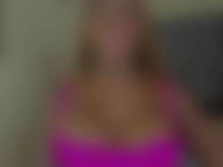 Live cam show with lizzyjooss - Average on boobsie.com