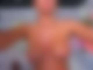 Live cam show with DanieleAida - Dp on xDating