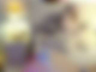 Live cam show with Adeline - Brown Hair on Hubzter Live