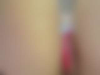 Live cam show with Adeline - Smoking on xDating