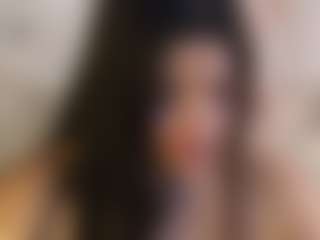 Show Live Sex Cam Adeline