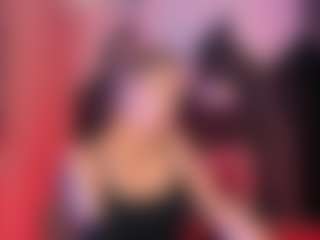 Live cam show with AlysiaSun - Nails on Camsoda