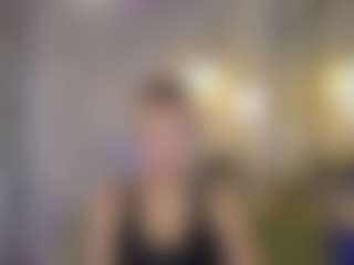 Live cam show with AlysiaSun - Nails on madthumbs