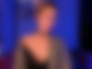 Live cam show with AlysiaSun - Flirty on liverealitysex.com