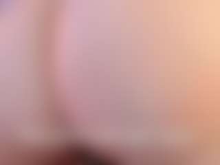 Live cam show with Kim joi - Tight on Livezox